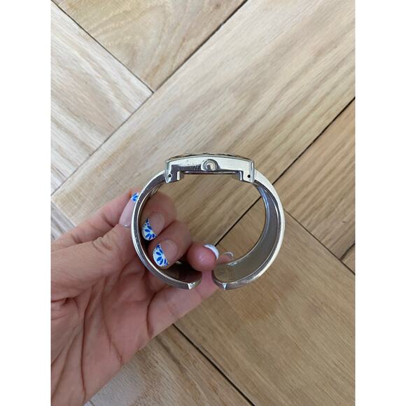 Rare Y2k Geneva Analog Cuff Band Cheetah Print Wristwatch, Batteries Needed - Picture 4 of 5